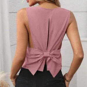 Rose Pink Sleeveless Blouse with Bow Accent NEW 🏷️